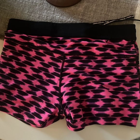 Nike shorts - Picture 5 of 5
